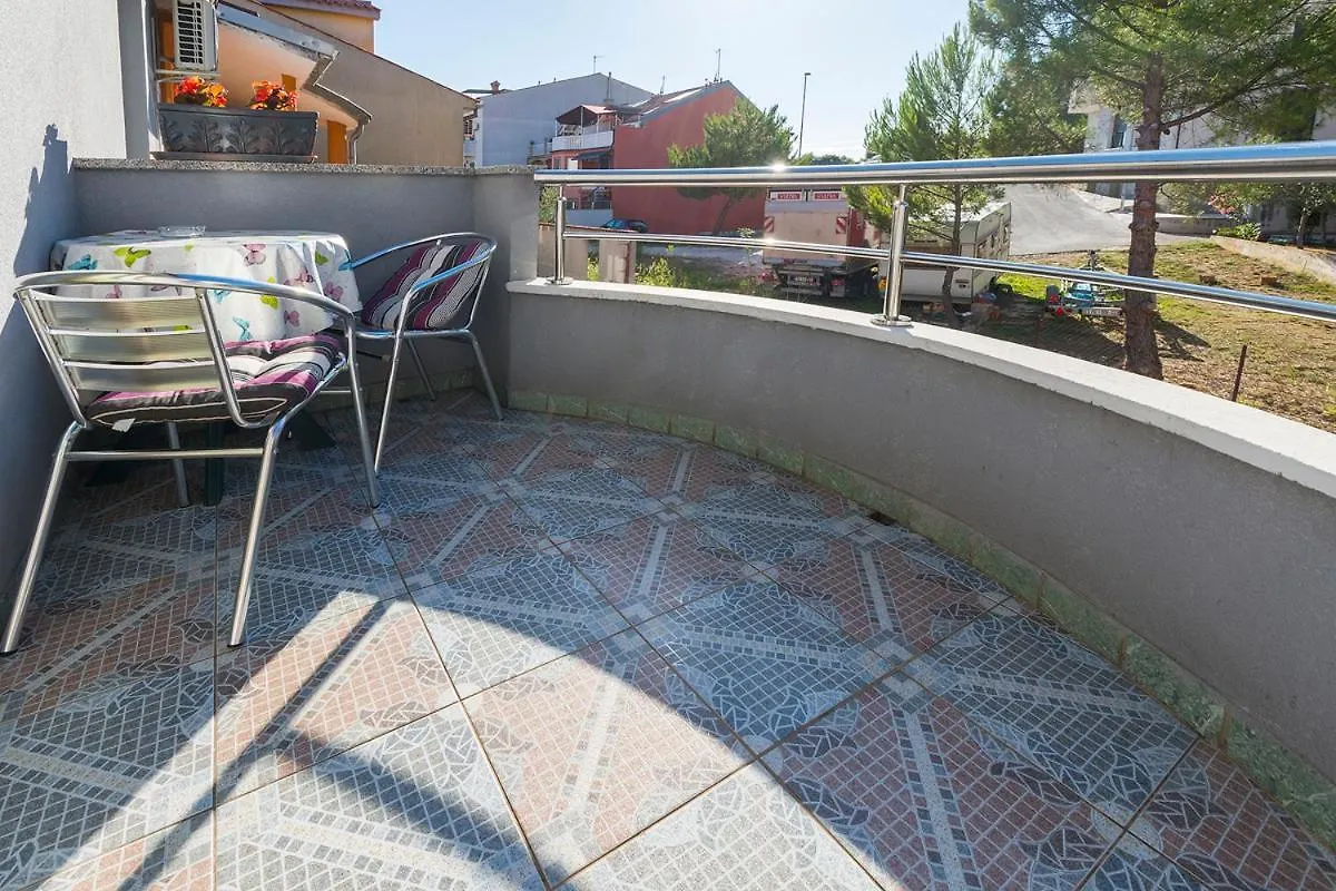 Apartman, Studio And Room Kata Pula Croatia